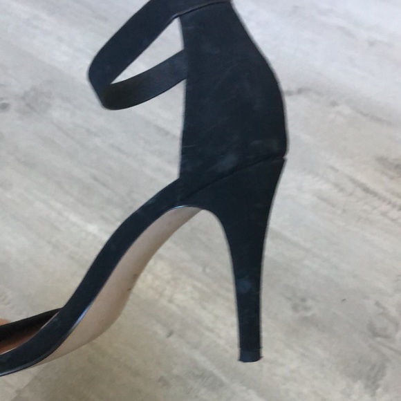 Steve Madden® Black Bayside suede heel size 9 - Picture 6 of 10